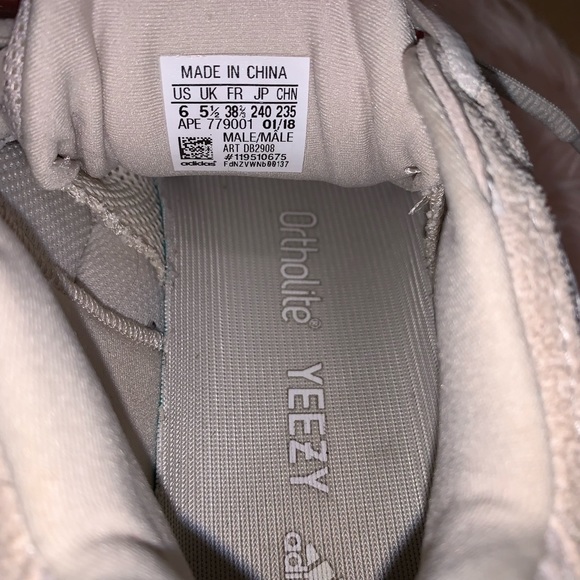 Adidas Yeezy 500 Blush SIZE 6 - Picture 2 of 3